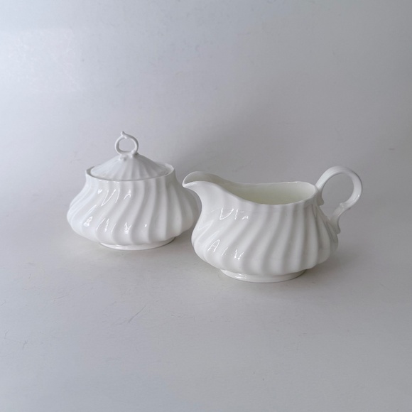 Royal Doulton Other - ROYAL DOULTON "CASCADE" PATTERN CREAMER AND COVERED SUGAR
